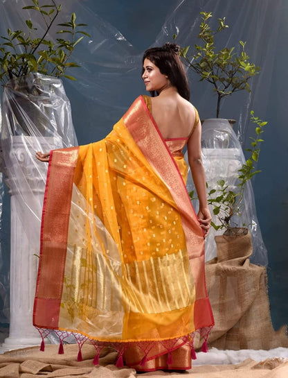 Banarsi Soft cotton butti Pattern Classy zari weaving saree